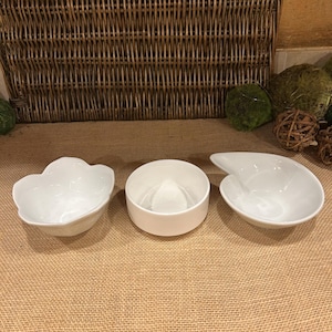 3 Serving dishes fun shaped bowls vintage serving dishes modern vintage bowls tablescaping sauce bowls hummus bowl for dips snack and sauces