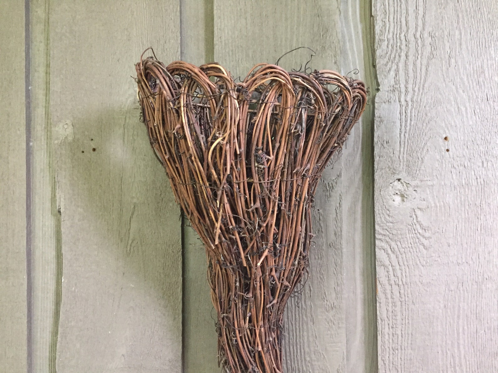 Grapevine wall hanging basket/ farmhouse grapevine basket/ Etsy