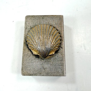 Vintage Silver Metal Matchbox with 3D Shell Decoration; READ DESC