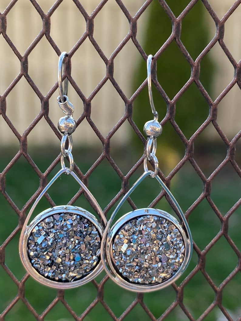 Pewter druzy geode dangle earrings Zinc alloy plated in antique Silver druzy geode dangle earrings Antique silver arrowhead earring