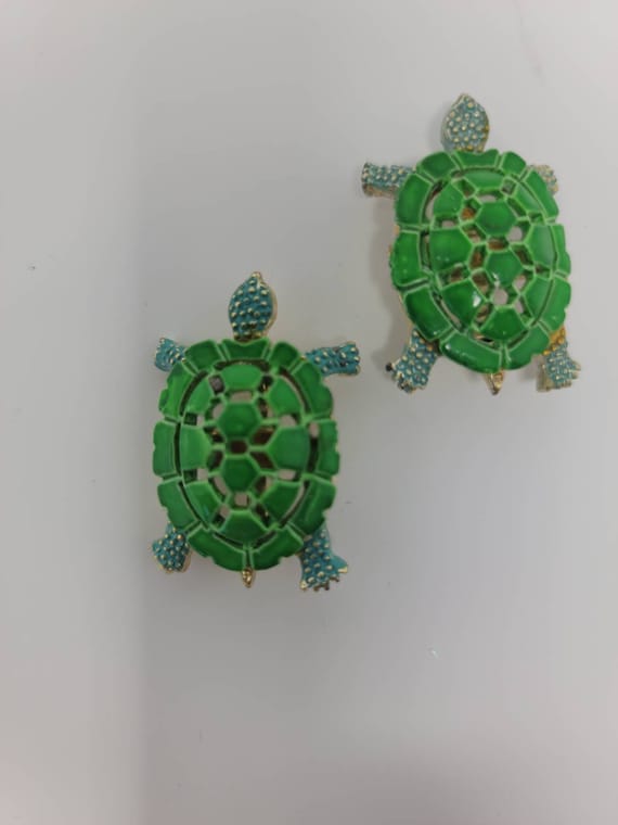 Vintage Green Enamel Turtle, Figural Turtles, Tur… - image 1