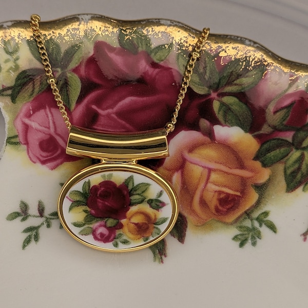 Broken China Jewelry, Old Country Roses Royal Albert China,Mothers Day Gift Gold Necklace, Red Jewelry, Gift Necklace for Her, Handmade Gift
