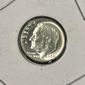 Vintage 90% Plata 1964 US Roosevelt Dime (UNC/BU) / Interior de 2"x2" Cuadrado de monedas de cartón protector - 1 pieza, Denver Mint