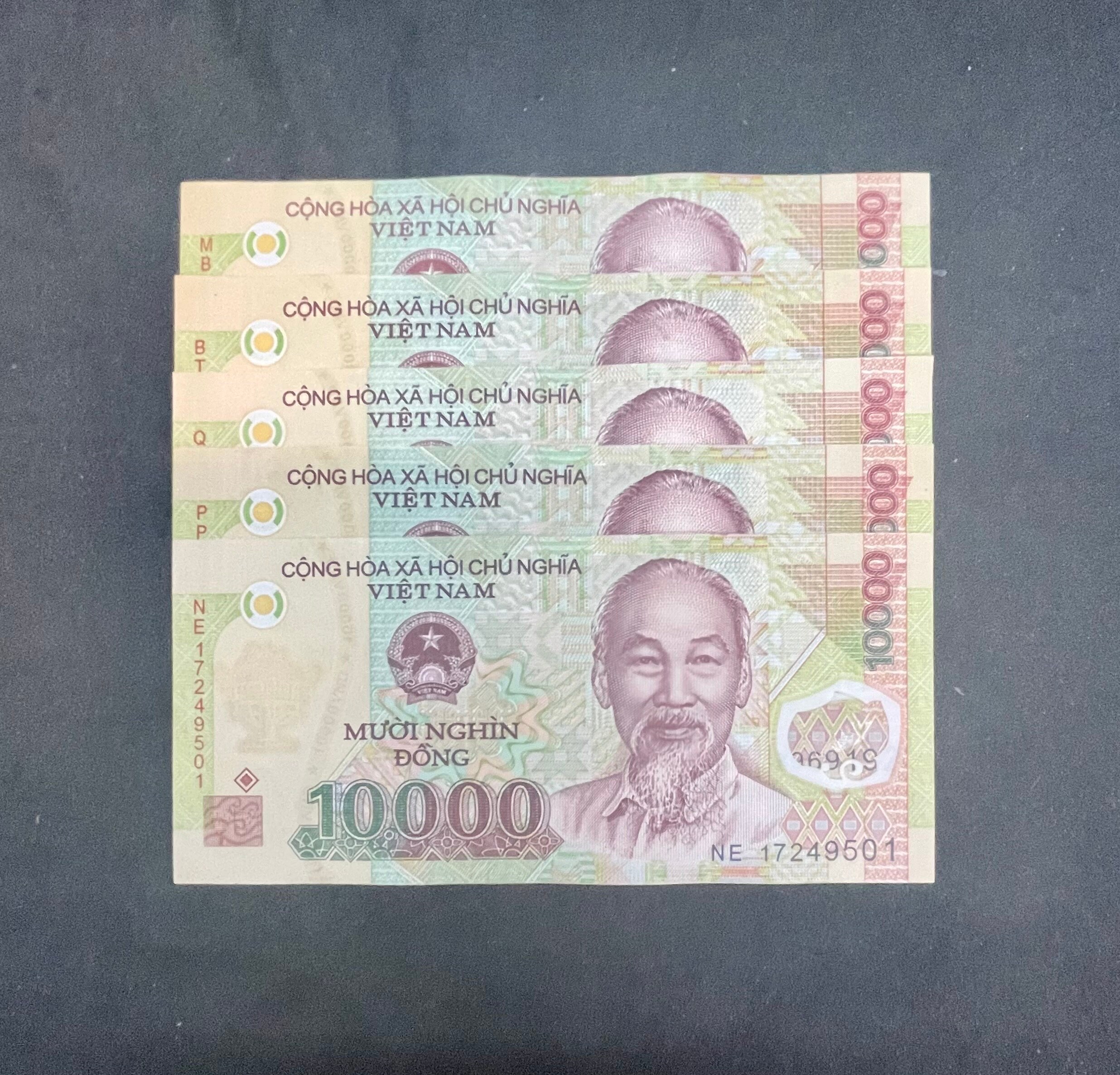 500000 Vietnam Dong = 1 UNC Vietnamese Polymer Currency Banknote 100 Authentic