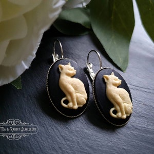 Cameo Cat Drop/Dangle Earrings - Ivory/Black - Leverback Closure - 37x19mm (1.45 x 0.74 Inches) - Bright Silver - Kawaii - Vintage Style