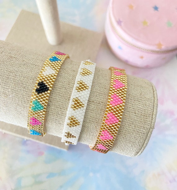 HEARTS Miyuki Bracelet, Weaved Seed Bead Bracelet, Heart Bracelets, Love  Bracelet, Friendship Gift for Her, Trendy Bracelet, Boho Jewelry - Etsy  Australia