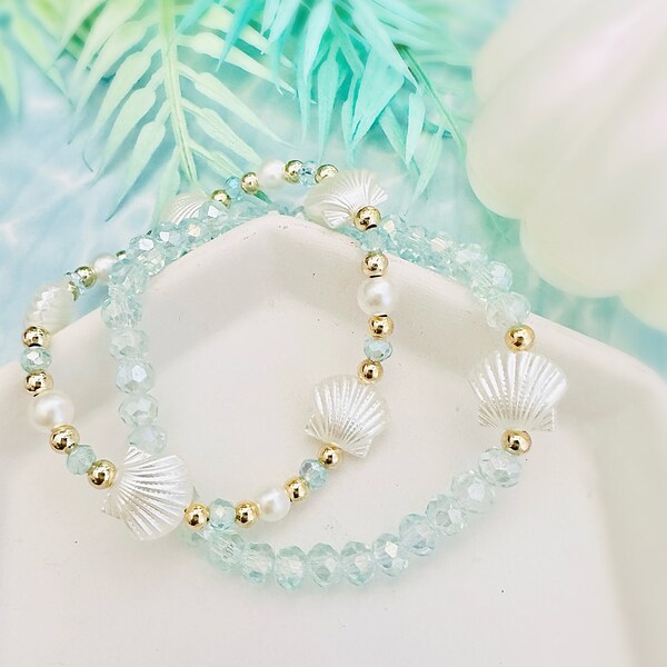 Seashore Seashell Bracelet, Beach Bracelet, Summer Jewelry, Vacation Bracelet, Beaded Bracelet, Pearl Bracelet, Coastal Jewelry