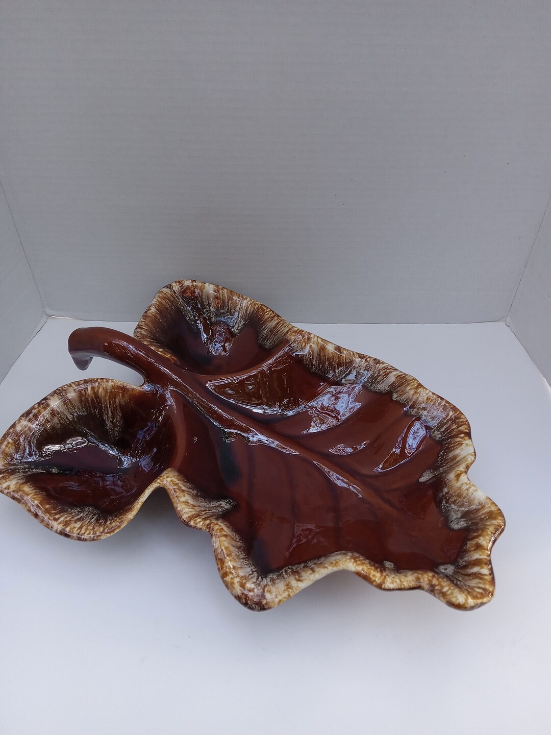 Hull Pottery Large Leaf Divided Dish Serving Platter With Brown Drip