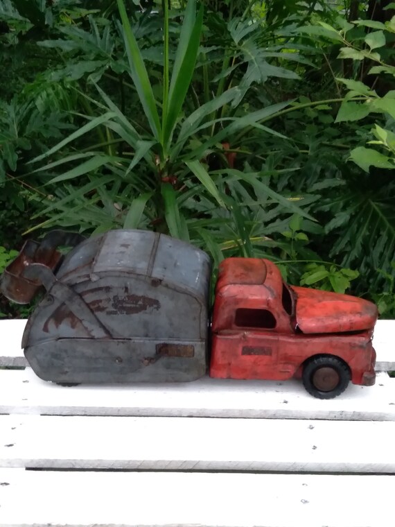 City of Toyland No. 7 Utility Truck Garbage Truck Antique Steel