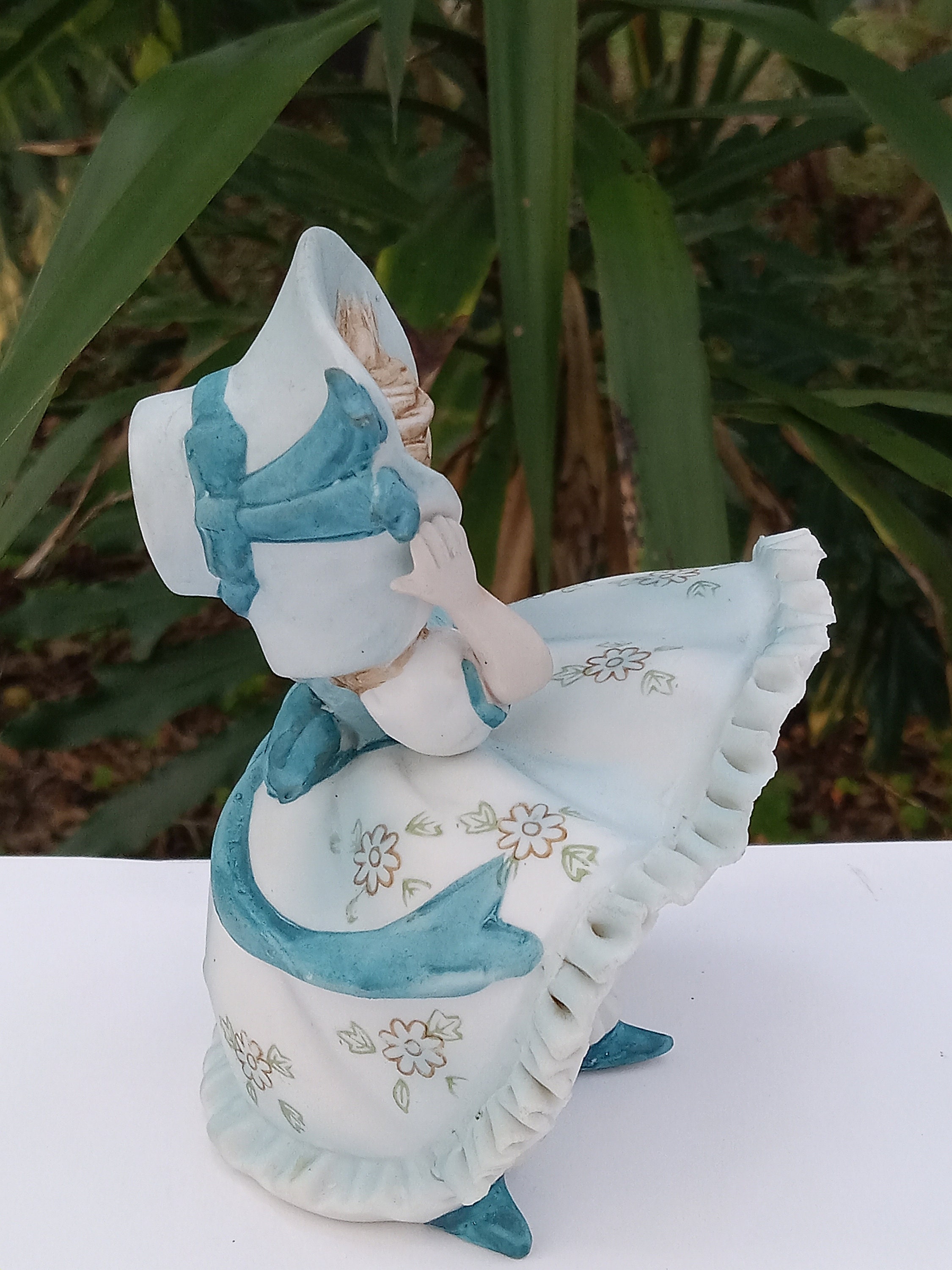 Vintage Lefton Japan Figurine KW3701 Girl Blue Bonnet