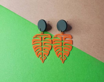 Leaf Earrings. Leaf Jewelry. Plant Mom. Plant Lover. Plant Addict. Monstera Plant. Plant Jewelry. Botanical Earrings. Plant Earrings.