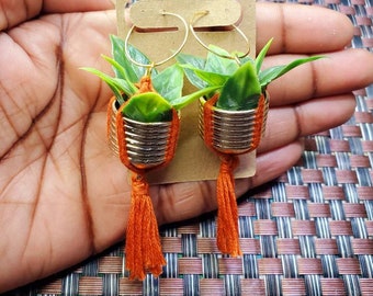 House Plant Earrings. Plant Jewelry. Plant Mom. Plant Lover. Plant Addict. Monstera Plant. Plant Vibes. Botanical Earrings. Leaf Earrings.