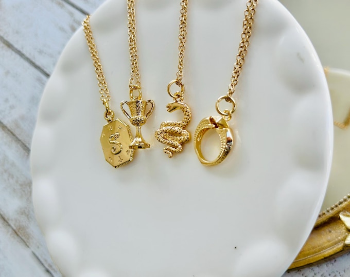 Magic Relic Necklace | Fantasy Inspired Jewelry | Dark Academia Necklace | Gothic Charm Pendant