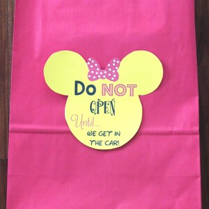 Travel Activity Tag, traveling with kids, Do Not open travel tags, Mickey surprise, travel activity tag, Florida Theme Park
