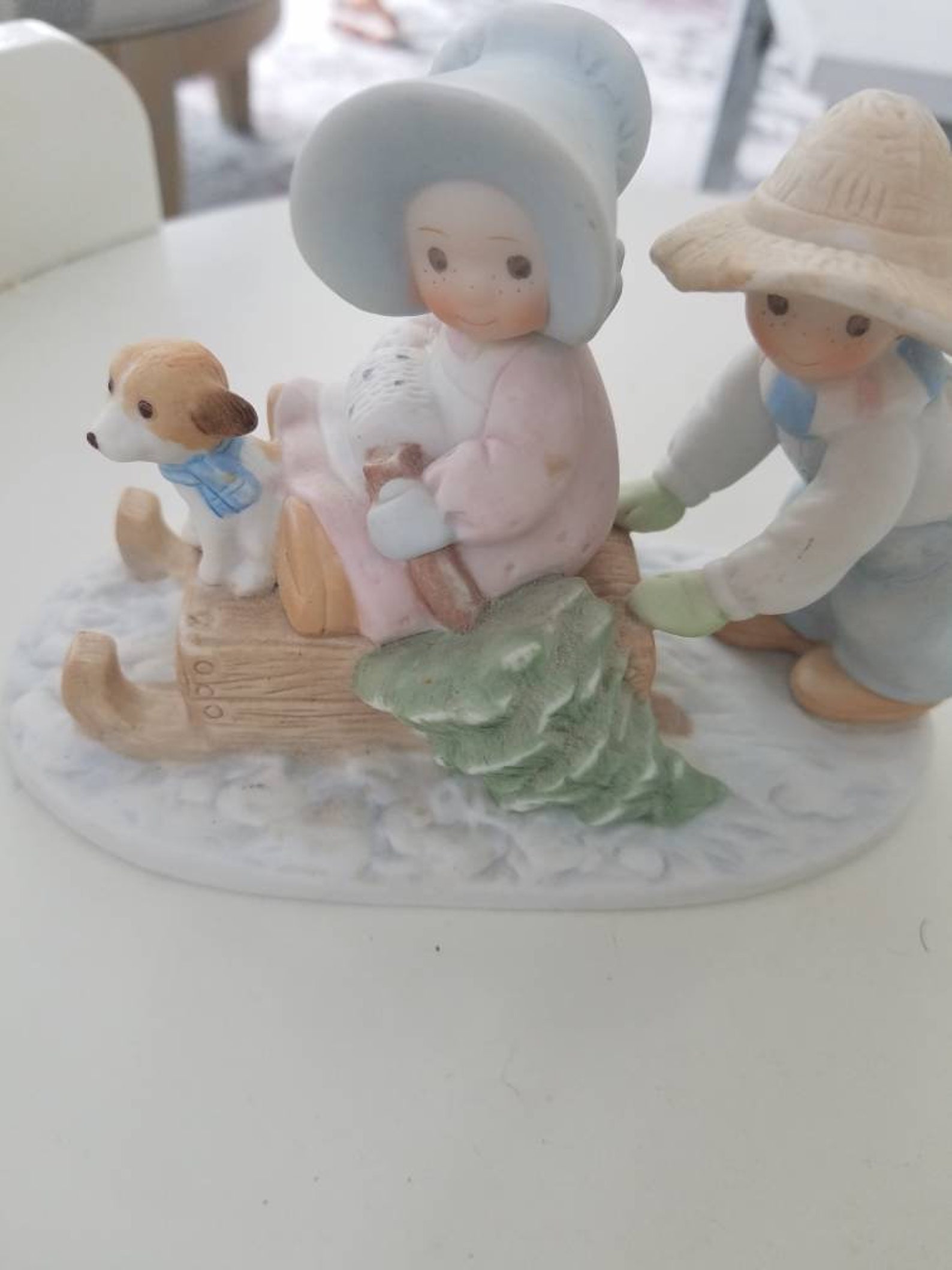 VIintage Circle of Friends figurine by Homco. THE PERFECT Etsy
