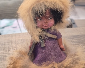 ESKIMO DOLL Canada or Alaska souvenir.