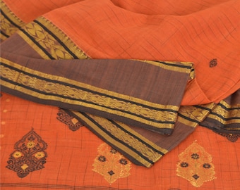 Tela de sari de algodón naranja puro tejida a mano: borde floral zari, tela bohemia de 5 yardas para confección de vestidos, suministros para manualidades, reciclaje creativo KreatvKraft