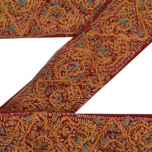 Bordure vintage saris/sari KreatvKraft en laine brodée à la main 1 mètre de ruban bordeaux