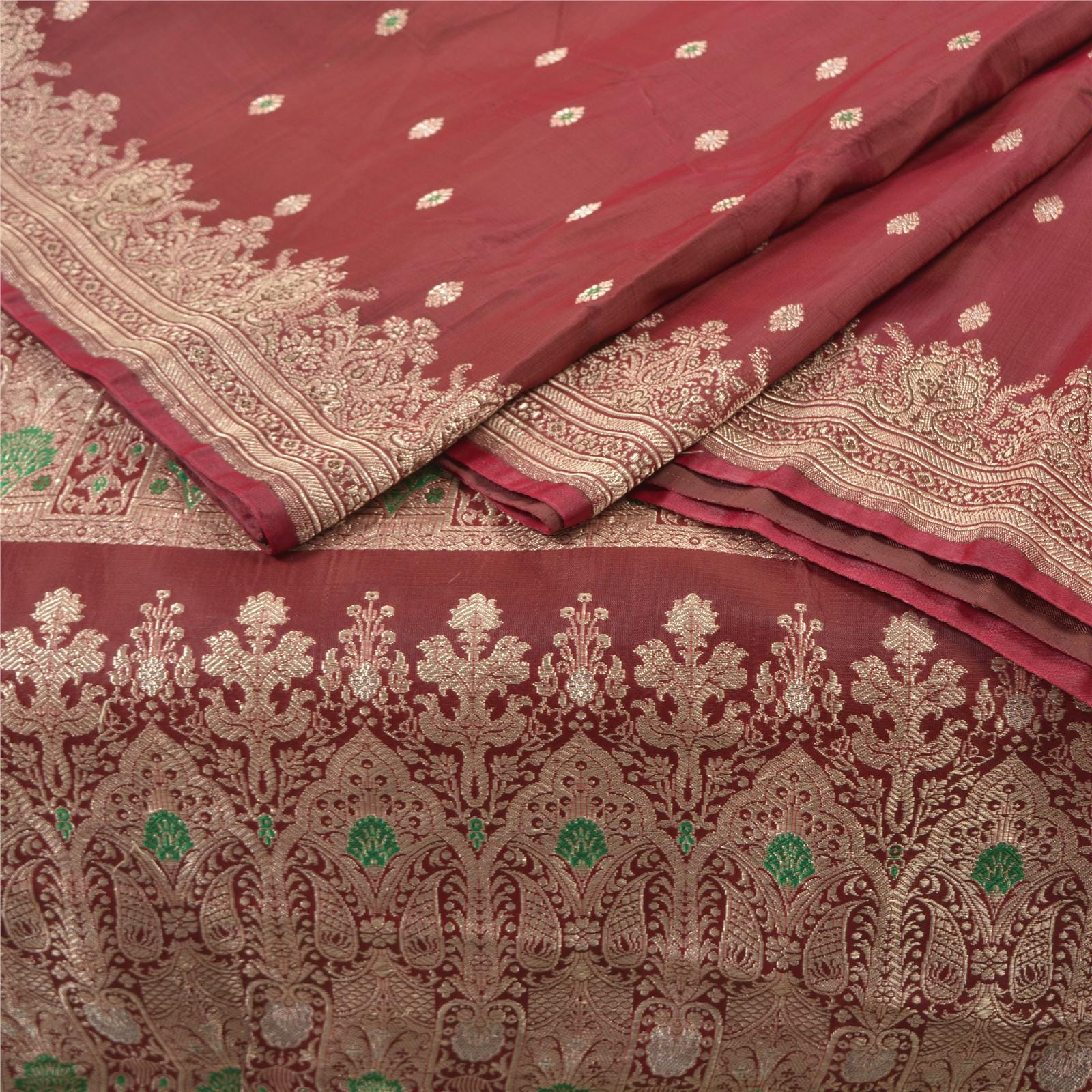 Tissu artisanal tissé KreatvKraft vintage en satin de soie, sari épais, rouge foncé, brocart, 5 m
