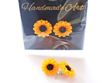 Sunflower stud earrings, Flower earrings