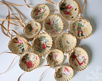 Adornos de conchas para Navidad de 12 días, adornos para árboles de conchas decoupage y pintados a mano.