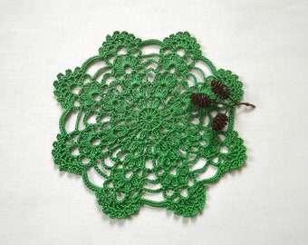 Crochet green doily 5,8" Small doily