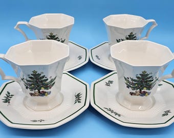 Nikko Christmastime Japan Tasse & Untertasse Set mit 4 Vintage Urlaub Weihnachtsbaum Muster im Ruhestand