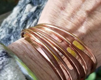 Copper wire overlap bangle. Copper bangle, ten gauge wire bangle, stackable bangle, pure copper bangle, arthritis copper bangle