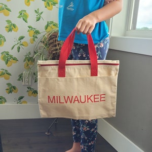 Vintage Canvas Zipper Milwaukee Bag