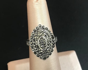 Chic Sterling Silver Marcasite Ring 5