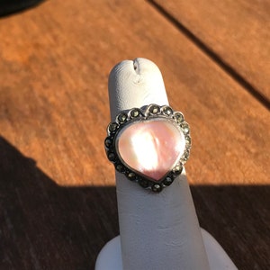 Romantic Sterling Silver Mother of Pearl Heart Ring 6