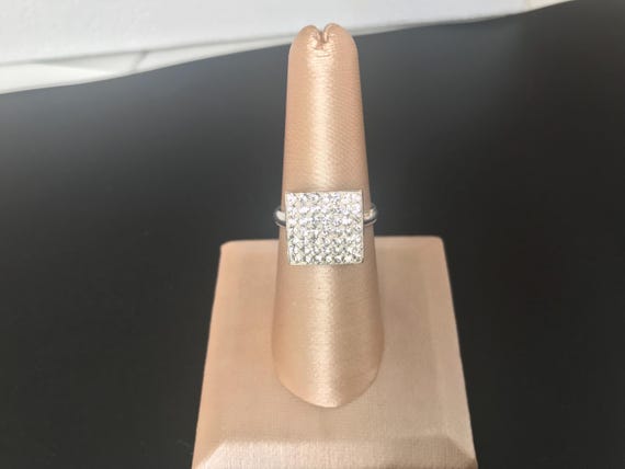 Beautiful Sterling Silver Cubic zirconium Ring 7