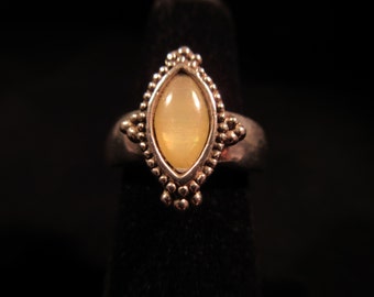 Vintage Sterling Silver and Mother of Pearl Ring