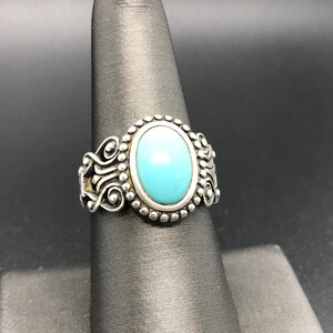 Vintage Sterling Silver Turquoise Ring 8