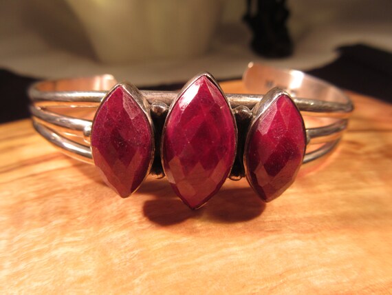 Chic Sterling Silver Raspberry Colored Gemstone C… - image 3