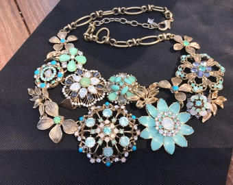 Beautiful Gold Tone Multi Gemstone Neckace
