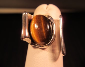 Modernist Sterling Silver Cats Eye Ring - 5