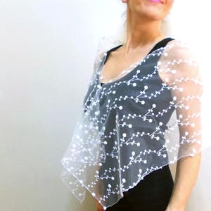 White Sheer Lace Tulle Bridal Cape, Tulle Bolero Capelet, Embroidered Special Occasion Wedding Shrug Dress Cover-up Romantic Wear Fashion