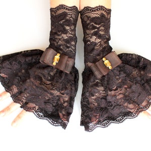 Brown victorian lace cuff bracelet, corset arm warmers laced up, Gloves Gothic, ruffled lace steampunk gloves, pirate dark rococo gloves image 1
