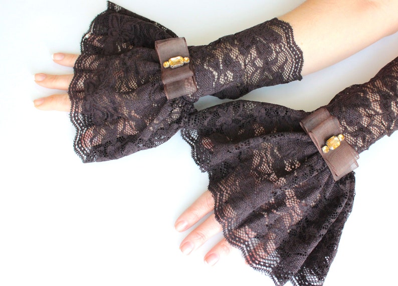 Brown victorian lace cuff bracelet, corset arm warmers laced up, Gloves Gothic, ruffled lace steampunk gloves, pirate dark rococo gloves image 3
