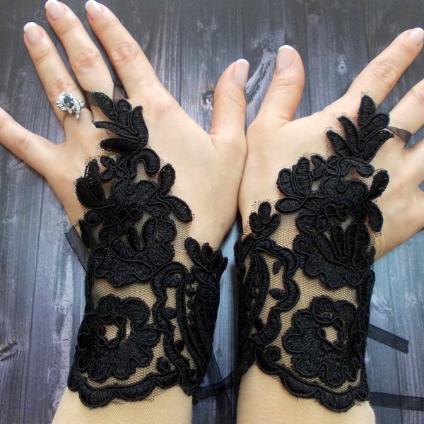 Free Shipping, Black Steampunk Wedding Gloves, Bridal Gloves, Lace Gloves Fingerless Gloves, Steampunk gloves
