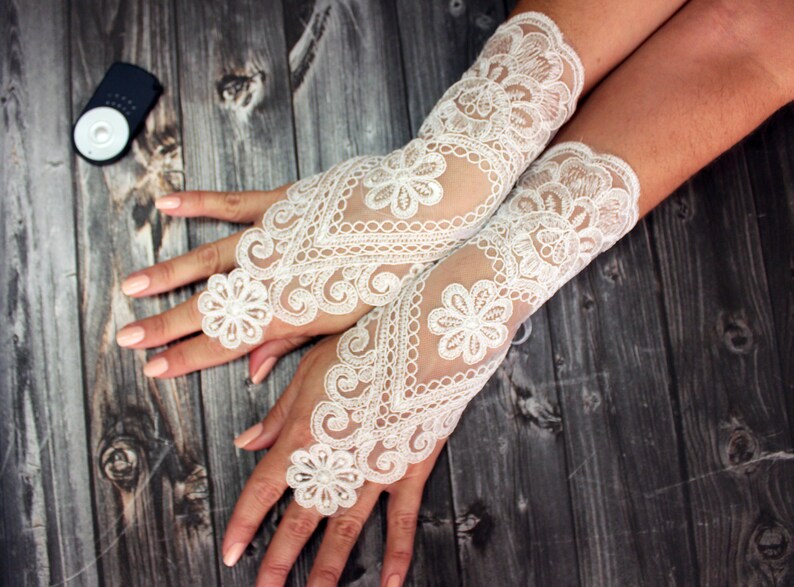 Ivory lace gloves wedding, bridal white gloves fingerless lace gloves, bridal accessories, french lace image 6