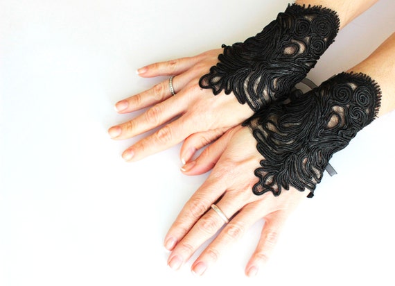Fingerless Lace Gloves Bridal Wedding Fancy Dress Goth Burlesque Vintage Chic
