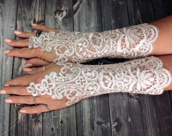 White Lace Gloves, Long Wedding Gloves, Bridal Accessories, Lace Guantes, High Quality Lace Silver Frame Gloves, Bridesmades Gifts