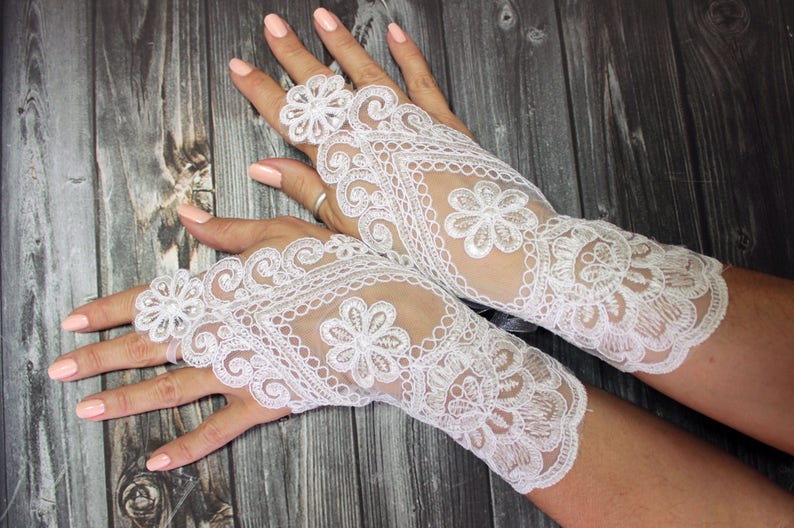 Ivory lace gloves wedding, bridal white gloves fingerless lace gloves, bridal accessories, french lace image 5