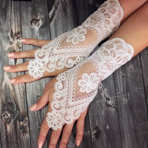 Ivory lace gloves wedding, bridal white gloves fingerless lace gloves, bridal accessories, french lace image 2