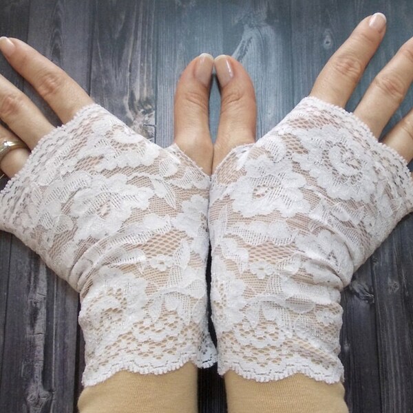 Ivory White Wedding Gloves, Bridal Gloves, Lace Gloves Fingerless Gloves, Free Shipping, Flexible