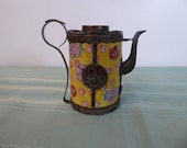 Antique Miniature Handed Painting Chinese Porcelain Teapot with Alloy Brass