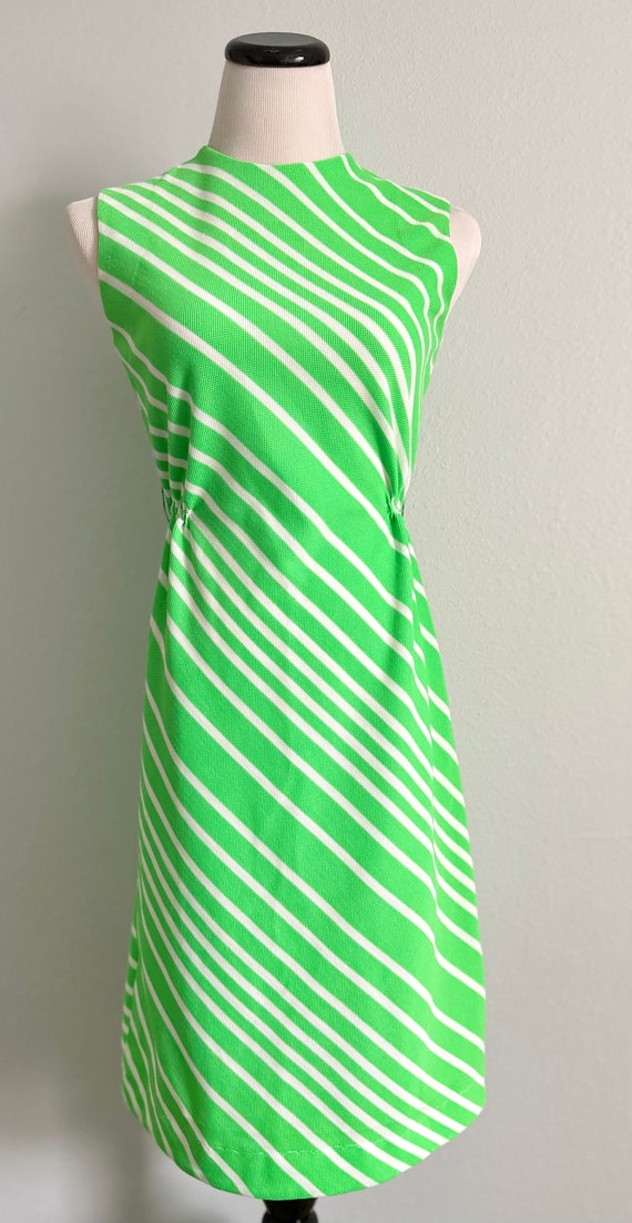 1960s Preppy Mod Stripe Dress/Lime Green & White/… - image 2