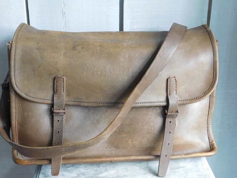 computerovernight satchel la Postes messenger bag French vintage Postes leather mailbag
